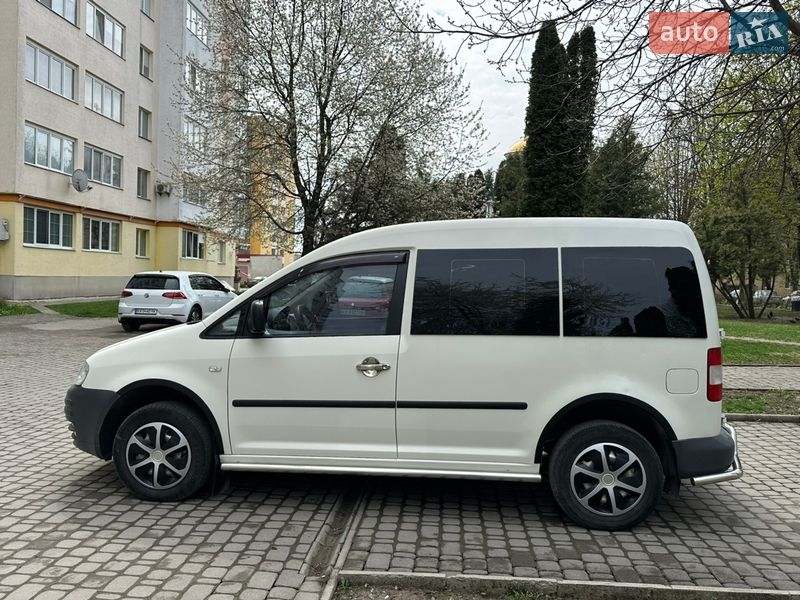 Минивэн Volkswagen Caddy 2004 в Каменец-Подольском