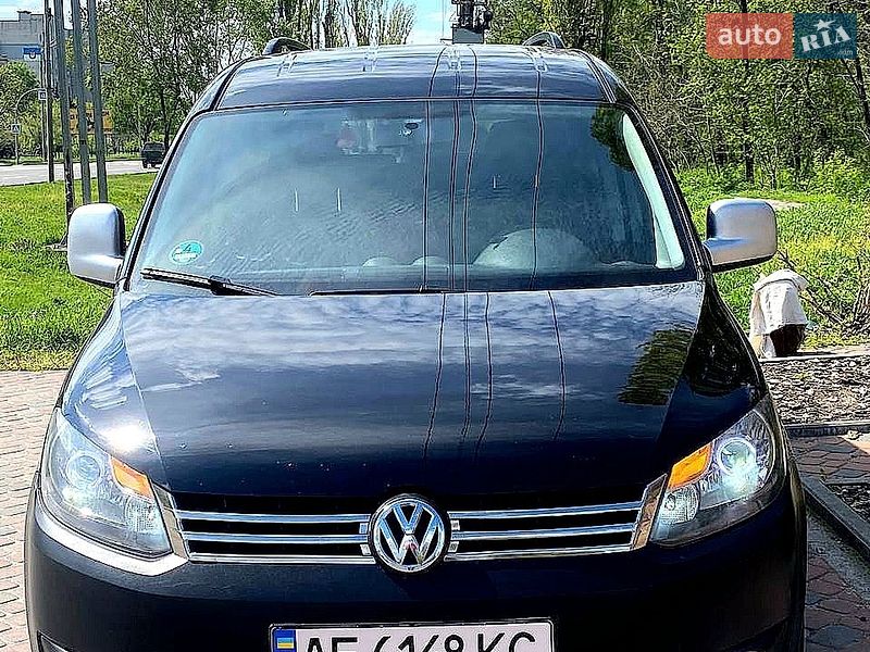 Volkswagen Caddy 2011