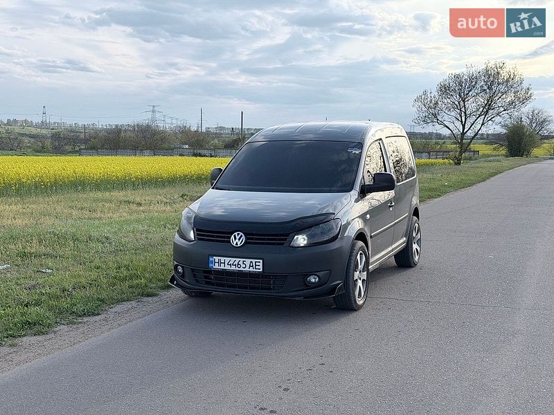 Volkswagen Caddy 2011