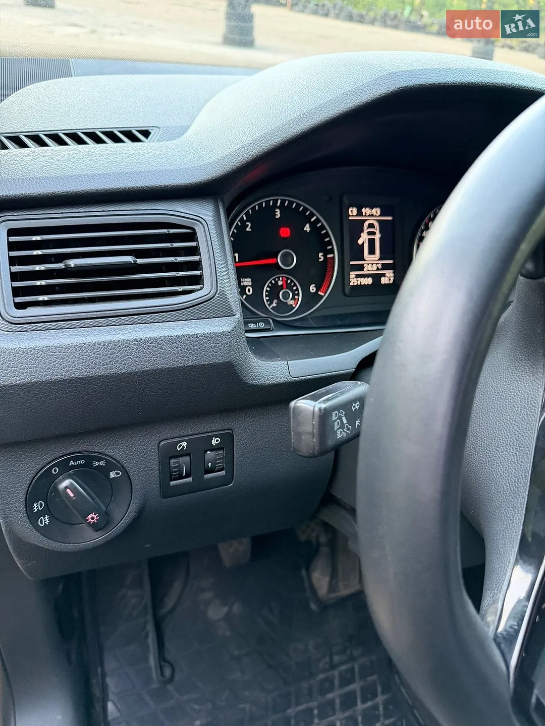 2016 Volkswagen Caddy - мініатюра 27