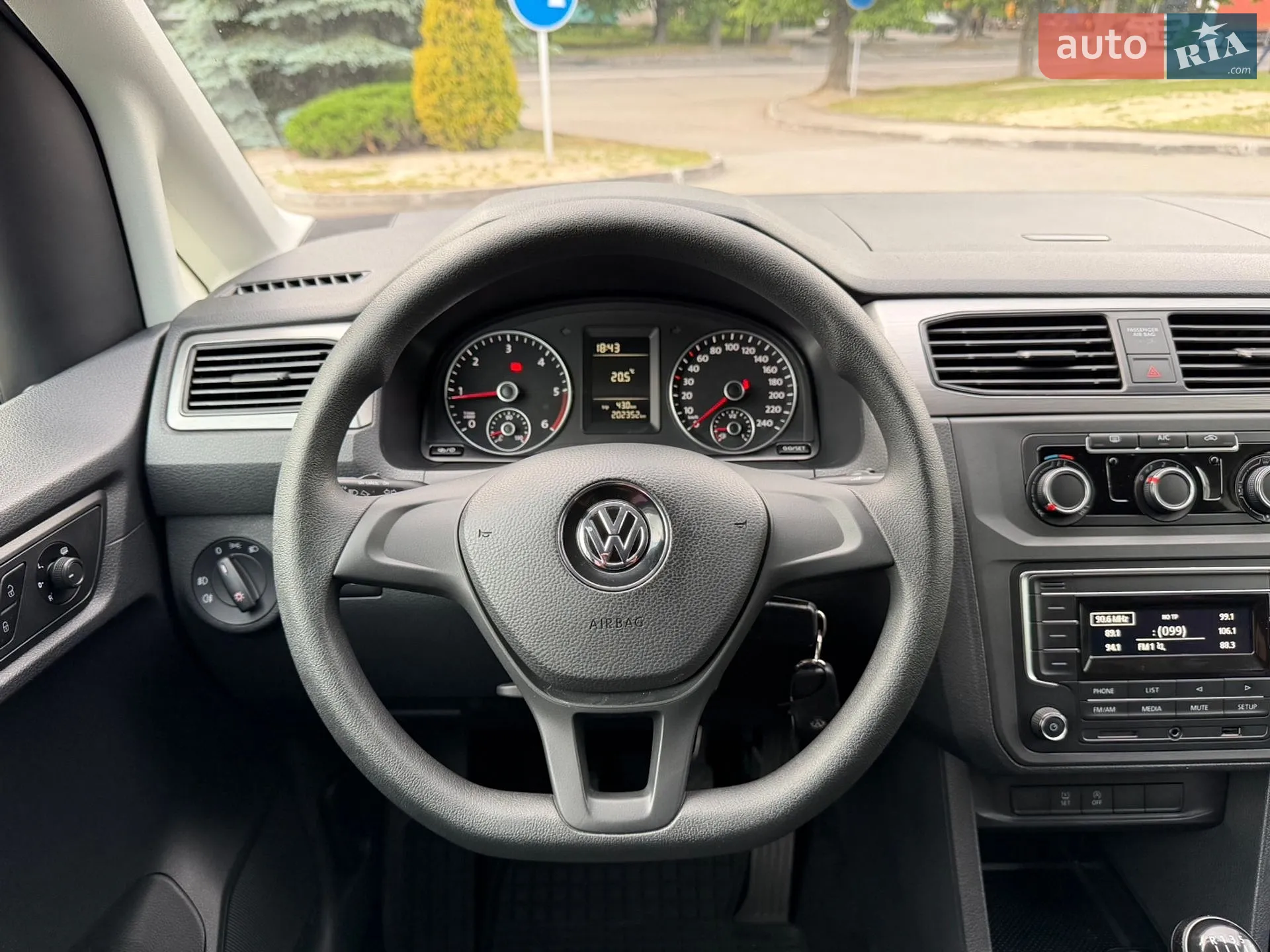 2018 Volkswagen Caddy - мініатюра 21