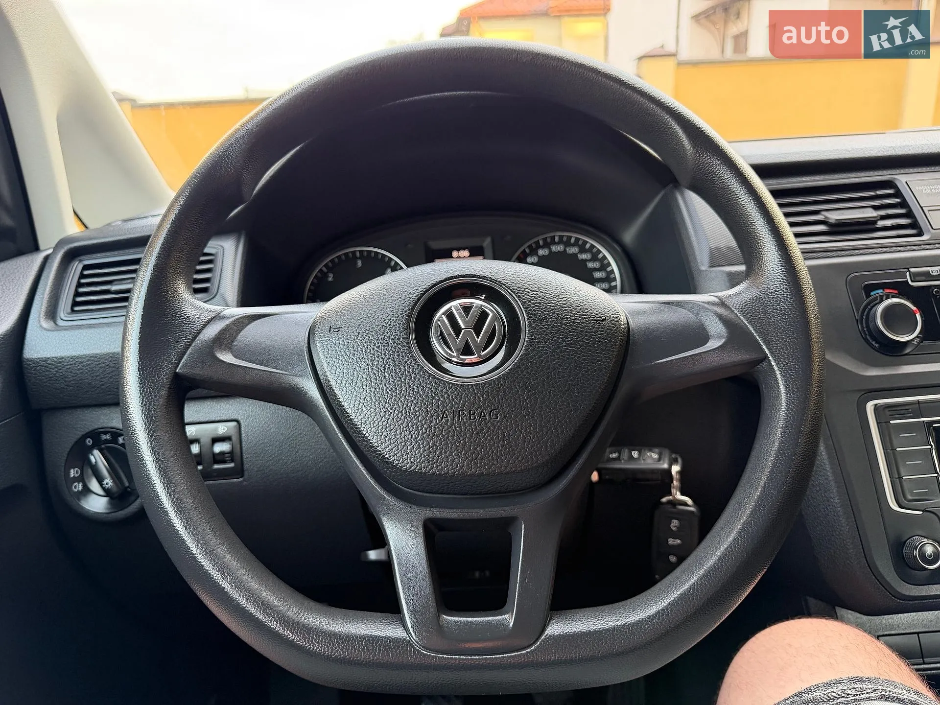 2017 Volkswagen Caddy - мініатюра 54
