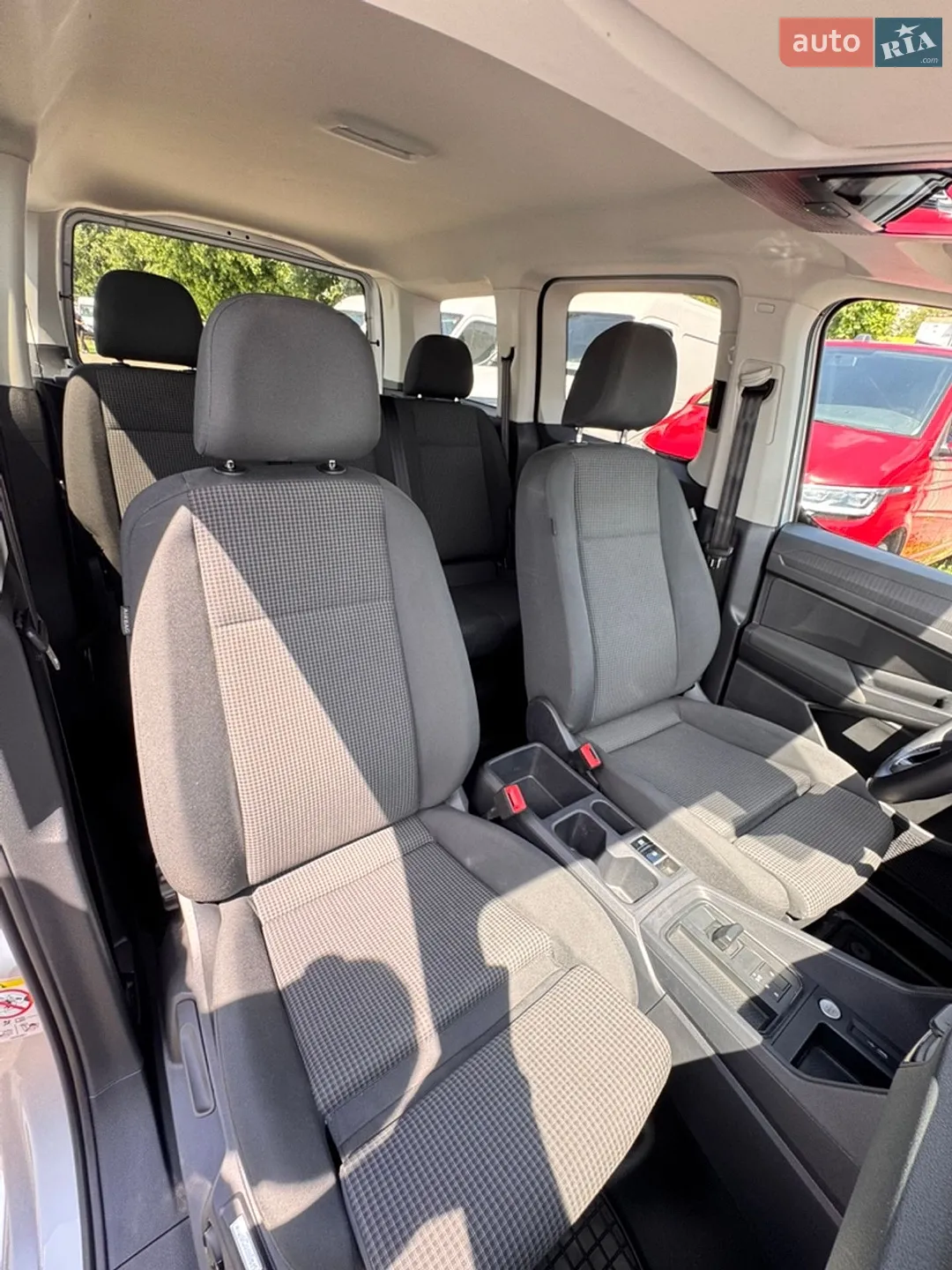 2022 Volkswagen Caddy - мініатюра 37