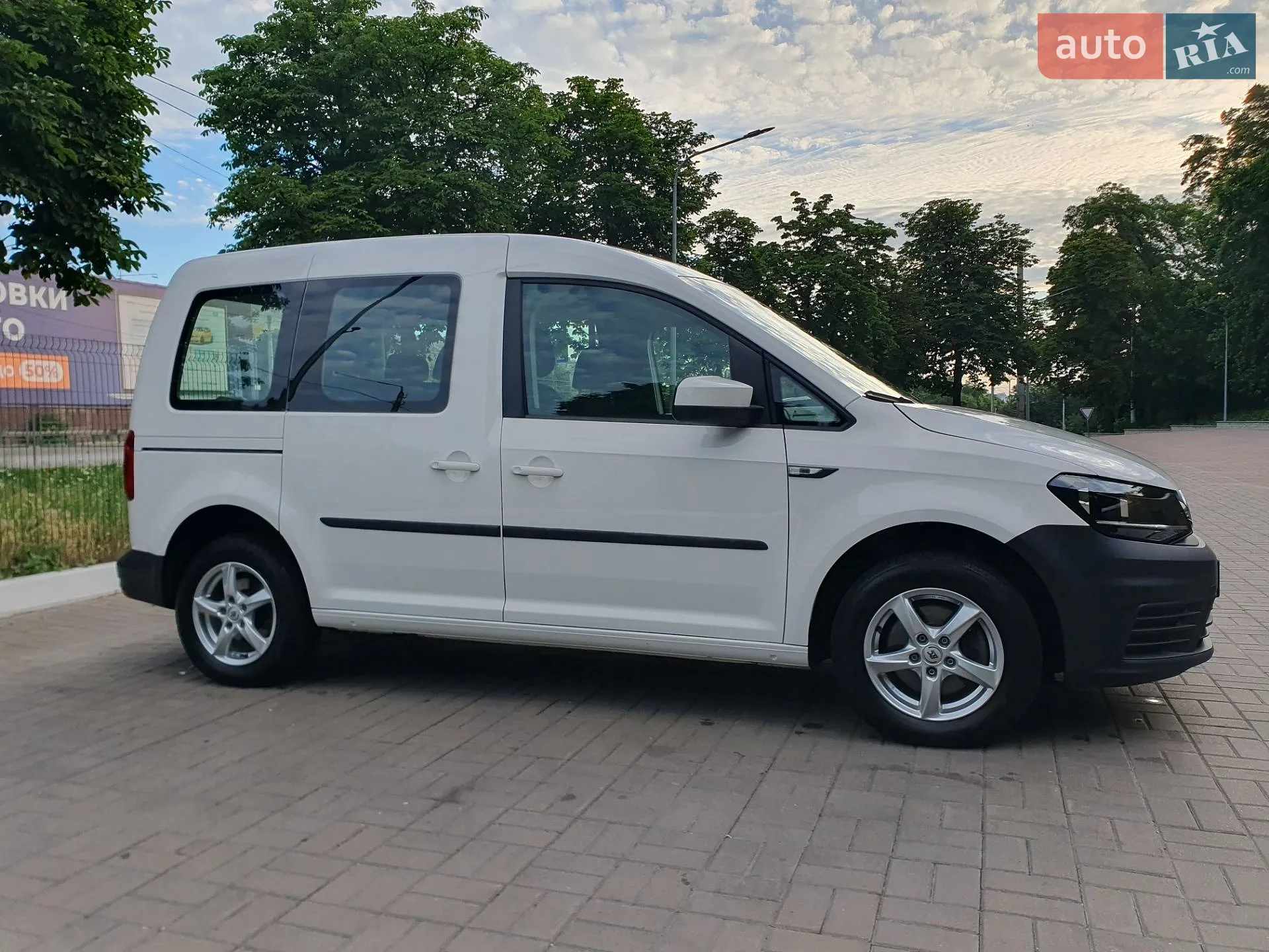 2018 Volkswagen Caddy - мініатюра 13