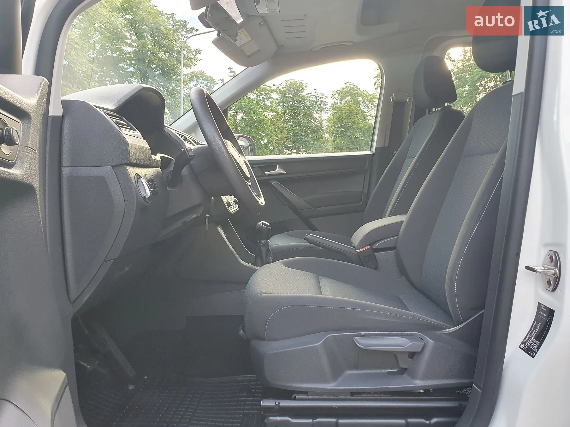 2018 Volkswagen Caddy - мініатюра 43