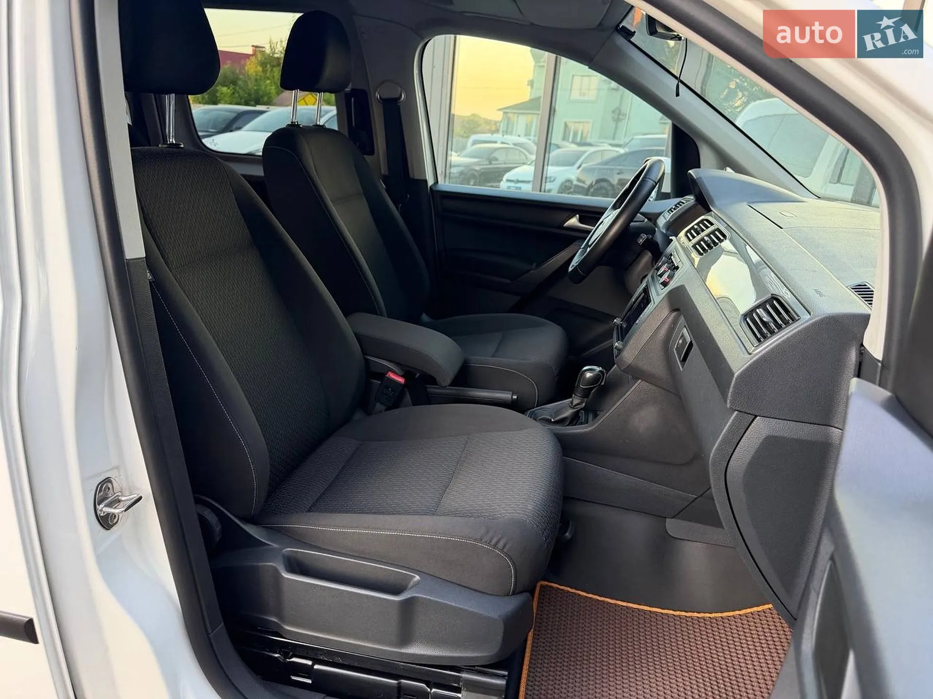 2015 Volkswagen Caddy - мініатюра 31