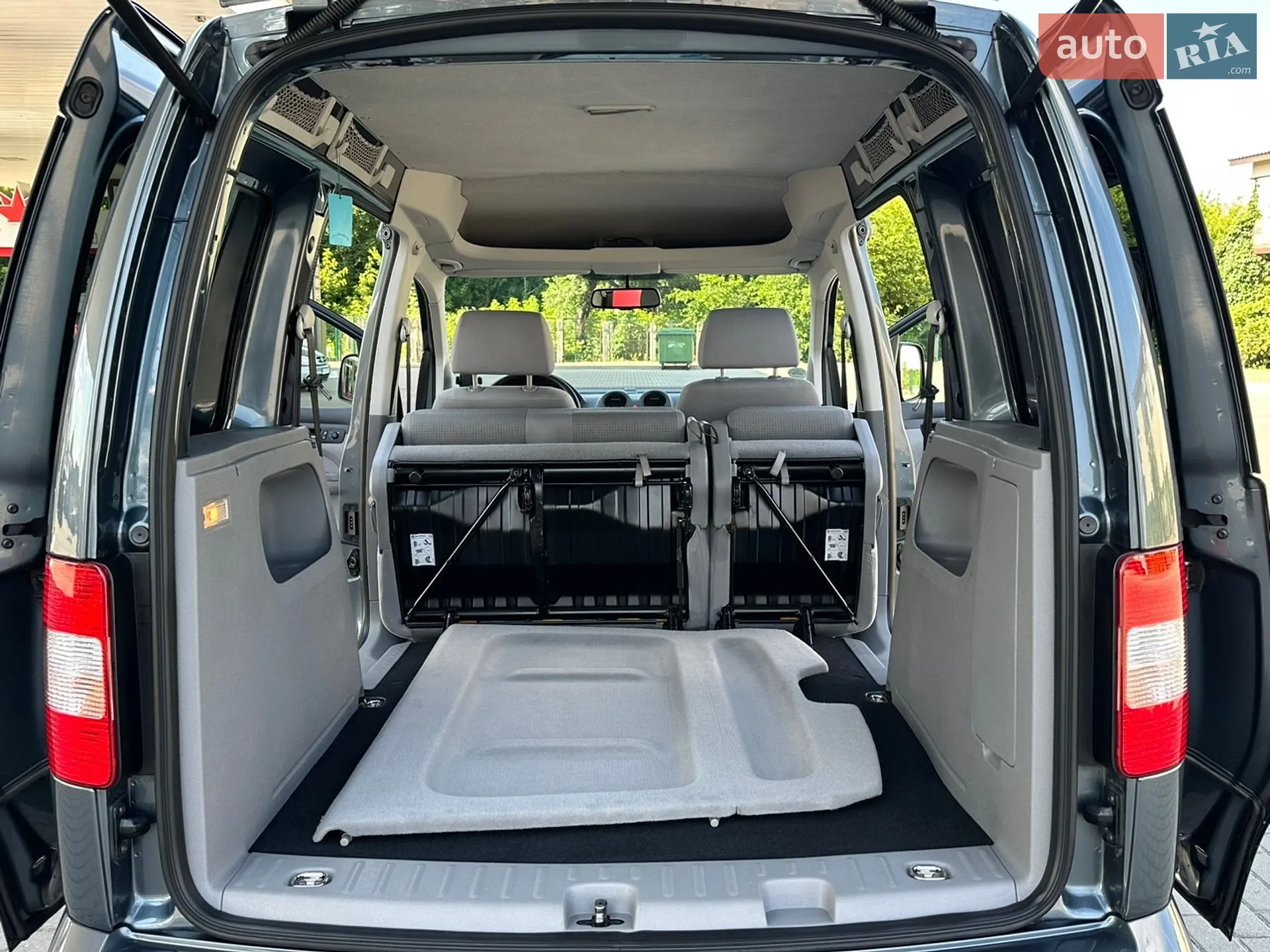 2010 Volkswagen Caddy - мініатюра 50