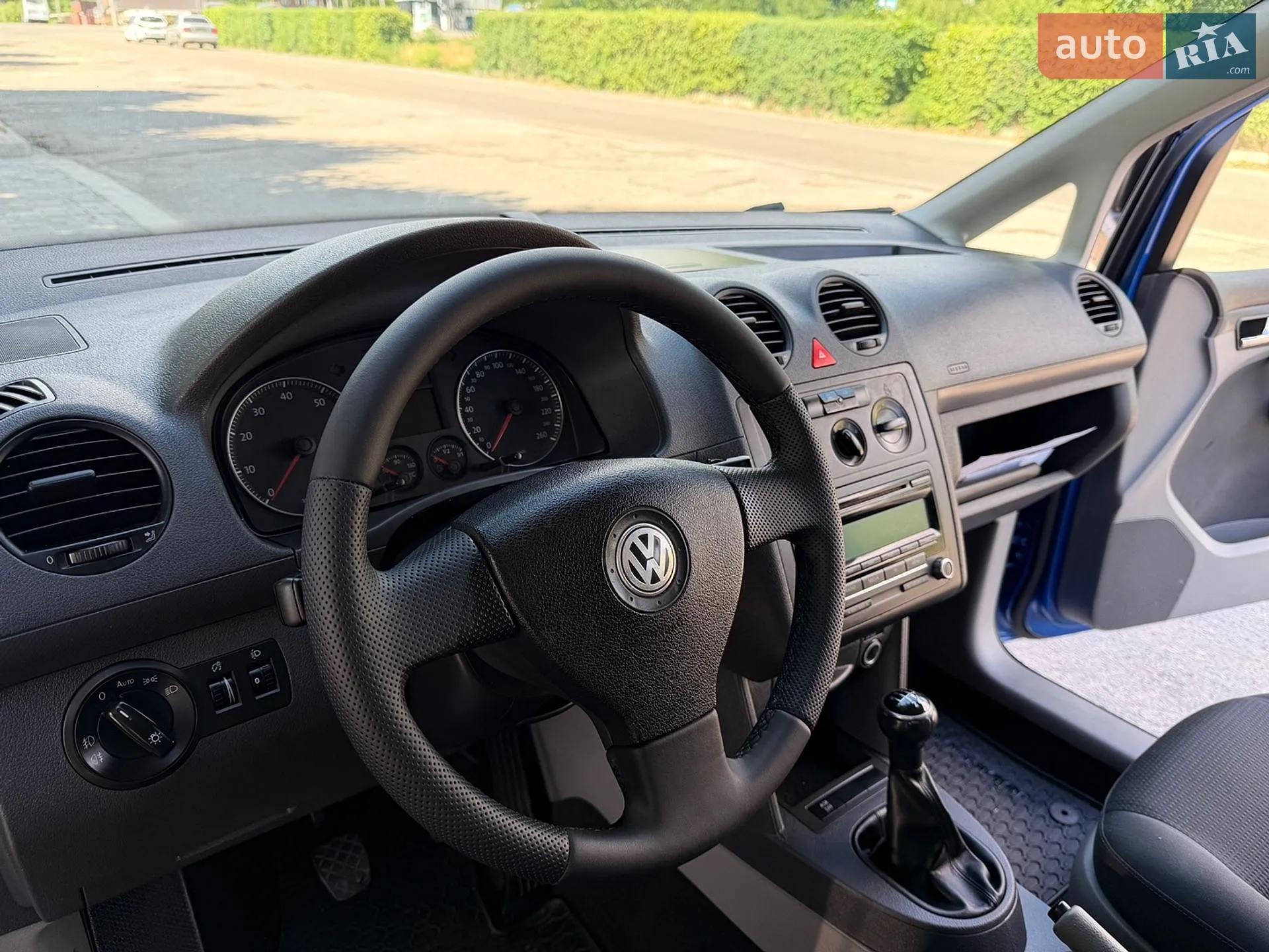 2010 Volkswagen Caddy - мініатюра 27