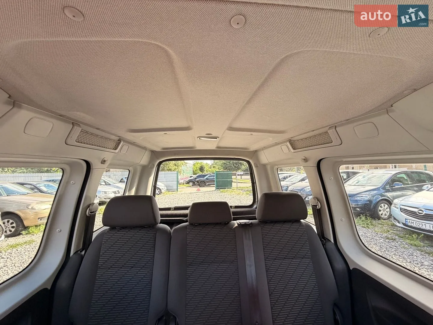 2014 Volkswagen Caddy - мініатюра 31
