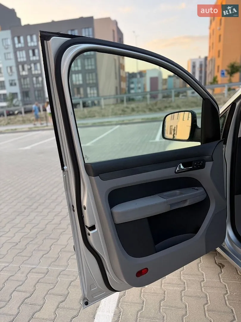 2010 Volkswagen Caddy - мініатюра 11
