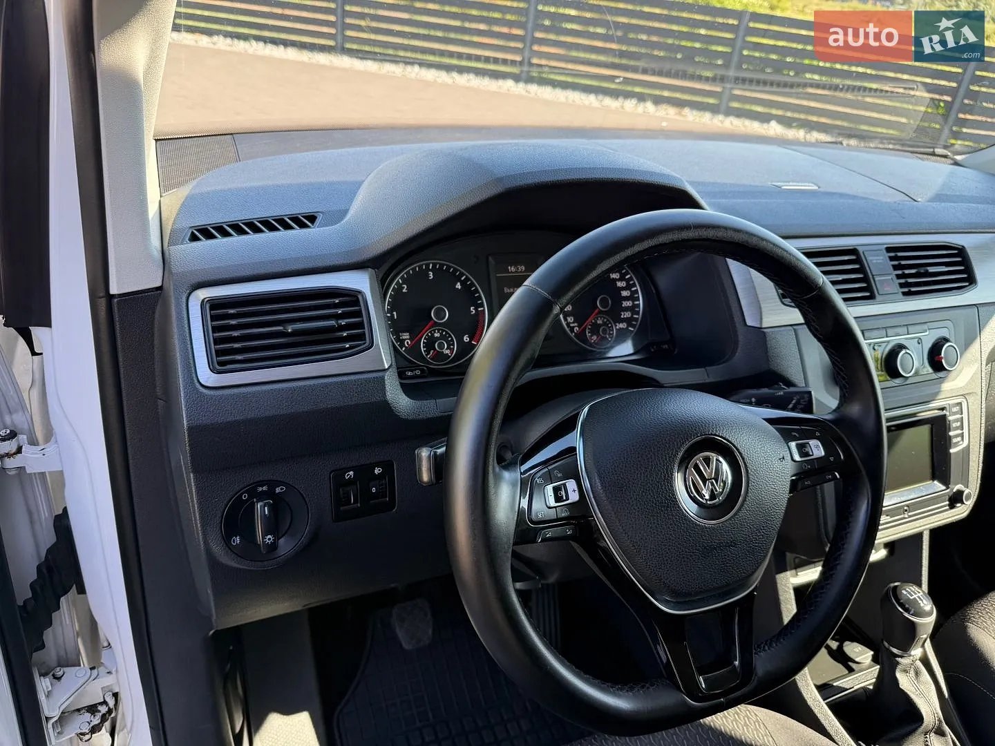 2017 Volkswagen Caddy - мініатюра 22