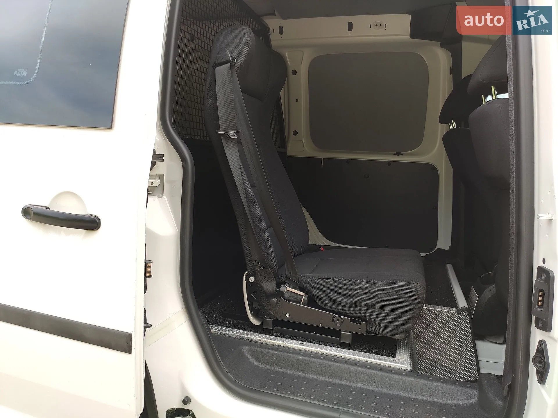2019 Volkswagen Caddy - мініатюра 39