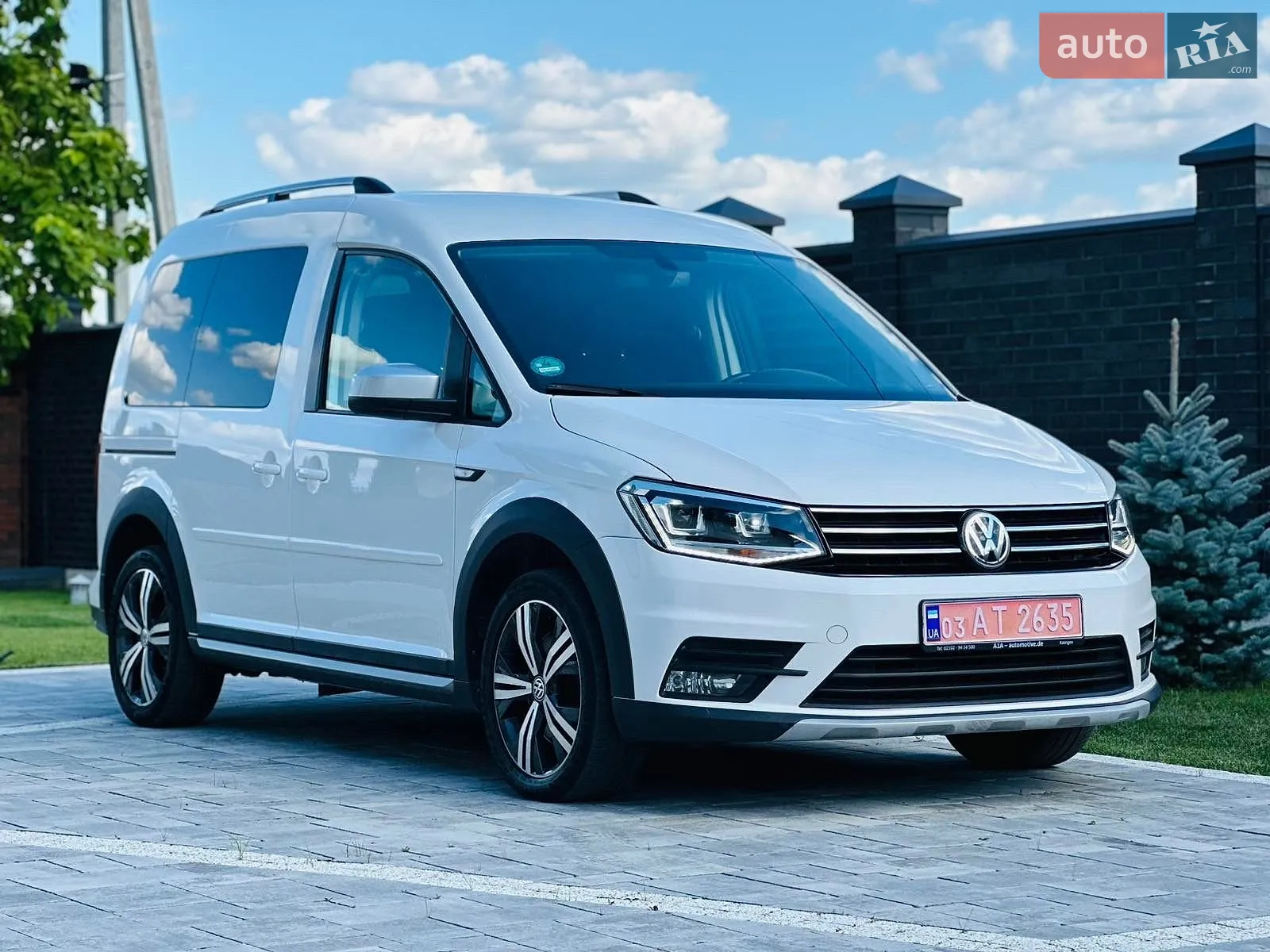 2019 Volkswagen Caddy - фото 1
