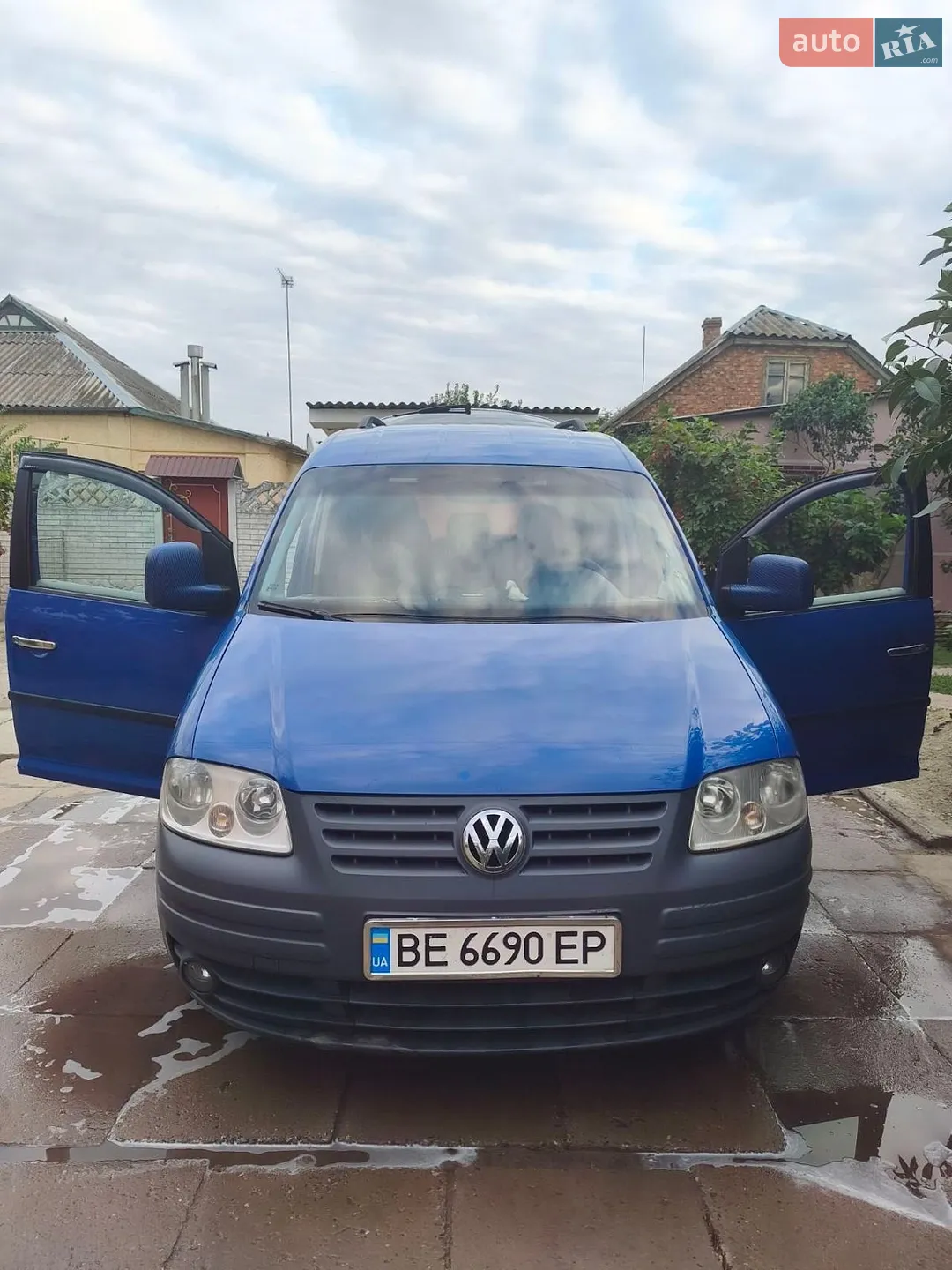 2010 Volkswagen Caddy - фото 1
