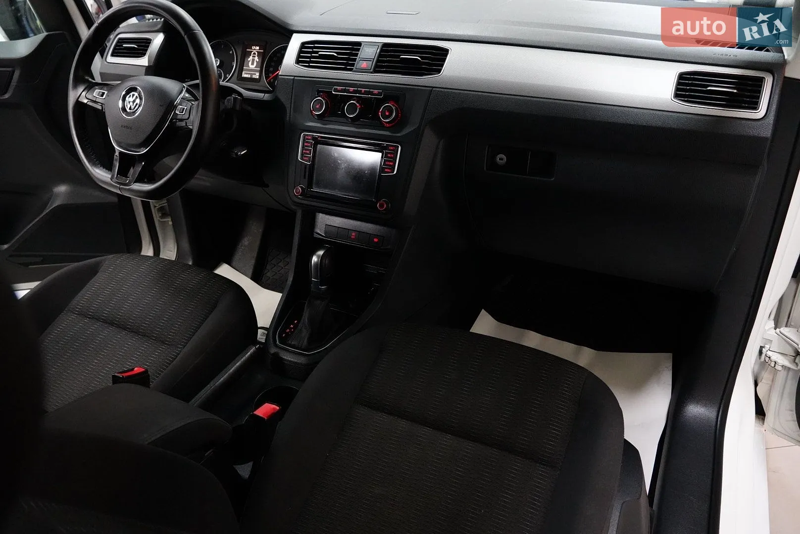 2018 Volkswagen Caddy - мініатюра 22