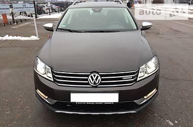 Универсал Volkswagen Carat 2014 в Киеве