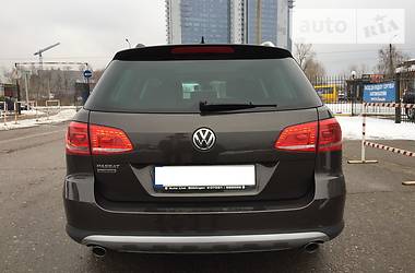 Универсал Volkswagen Carat 2014 в Киеве