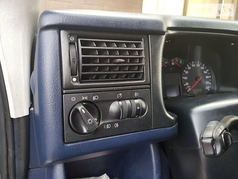 Мінівен Volkswagen Caravelle 2003 в Чернівцях фото 11 Мінівен Volkswagen Caravelle 2003 в Чернівцях