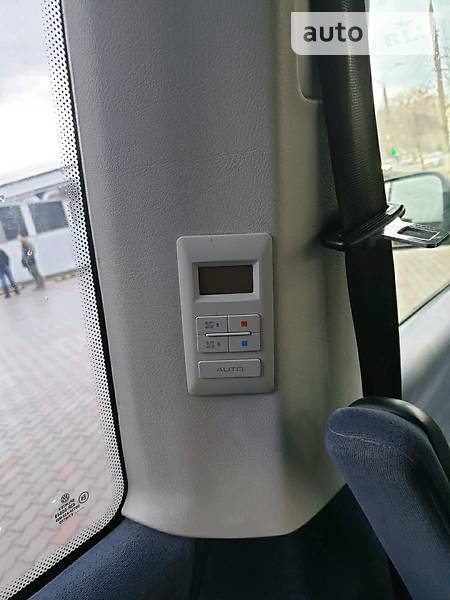 Мінівен Volkswagen Caravelle 2003 в Чернівцях фото 2 Мінівен Volkswagen Caravelle 2003 в Чернівцях