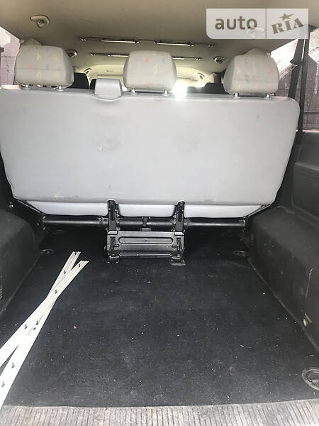 Універсал Volkswagen Caravelle 2010 в Києві