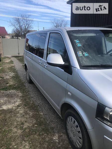 Універсал Volkswagen Caravelle 2010 в Києві