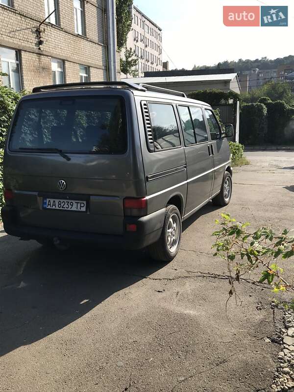 Минивэн Volkswagen Caravelle 1999 в Киеве