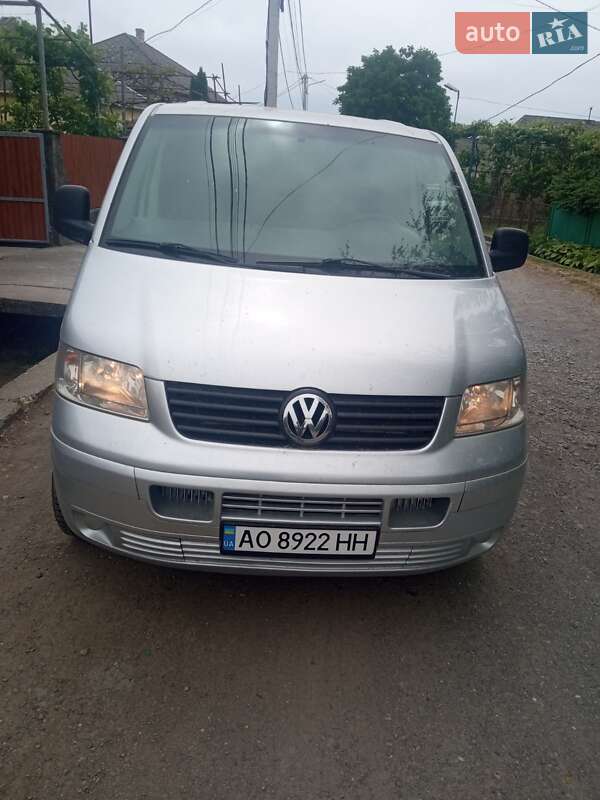 Volkswagen Caravelle 2008