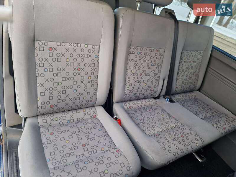 Минивэн Volkswagen Caravelle 2008 в Львове