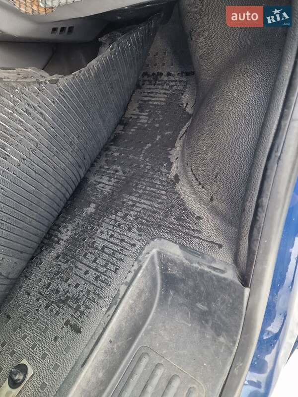 Минивэн Volkswagen Caravelle 2008 в Львове