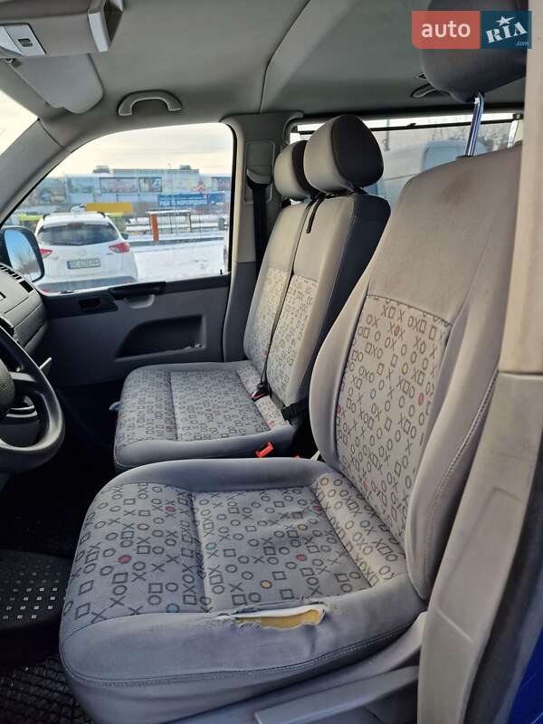 Минивэн Volkswagen Caravelle 2008 в Львове