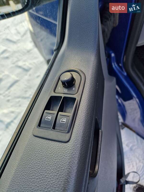 Минивэн Volkswagen Caravelle 2008 в Львове