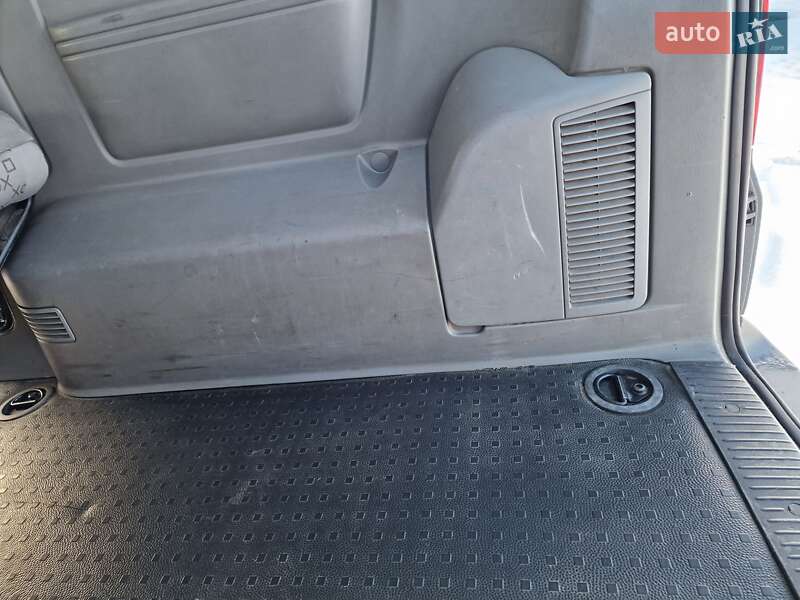 Минивэн Volkswagen Caravelle 2008 в Львове