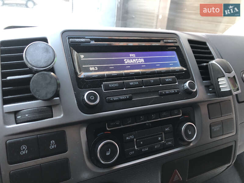 Минивэн Volkswagen Caravelle 2014 в Тернополе