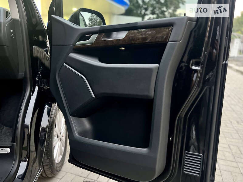 Минивэн Volkswagen Caravelle 2017 в Днепре
