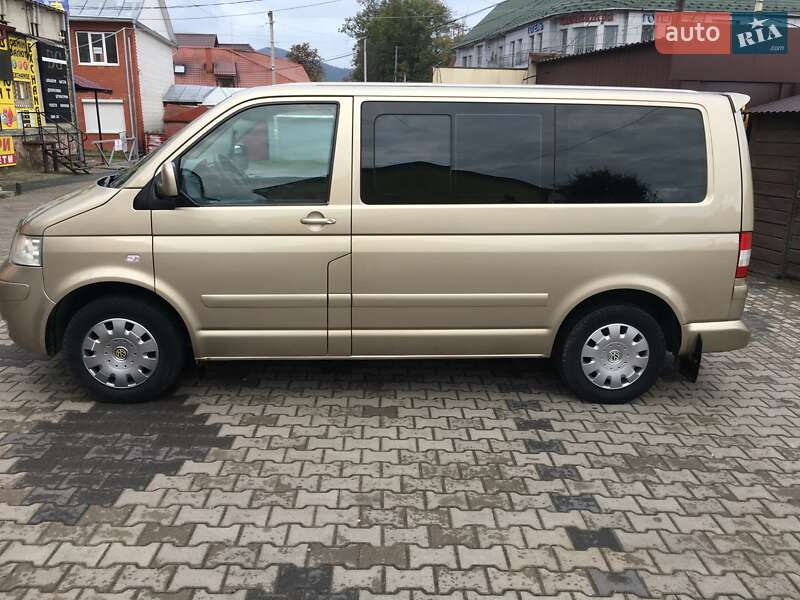 Мінівен Volkswagen Caravelle 2009 в Івано-Франківську