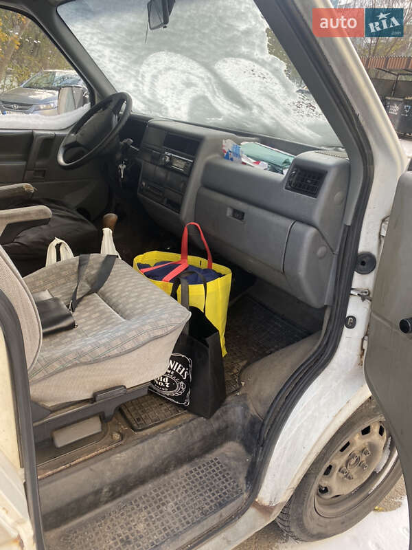 Мінівен Volkswagen Caravelle 1992 в Запоріжжі