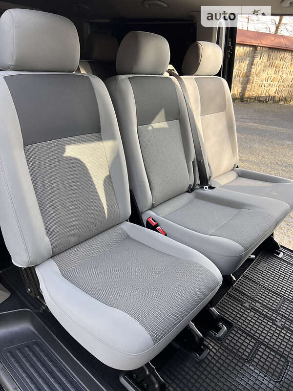 Минивэн Volkswagen Caravelle 2014 в Каменец-Подольском фото 48 Минивэн Volkswagen Caravelle 2014 в Каменец-Подольском