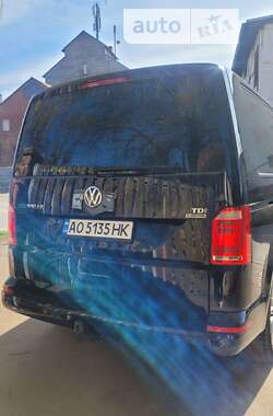 Мінівен Volkswagen Caravelle 2017 в Ужгороді