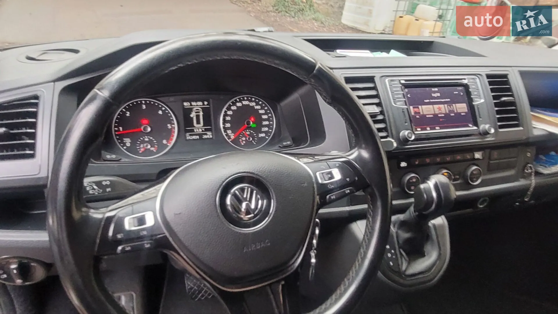 Volkswagen Caravelle 2017 VIN WV2ZZZ7HZJH018691 фото оголошення 23 з 37