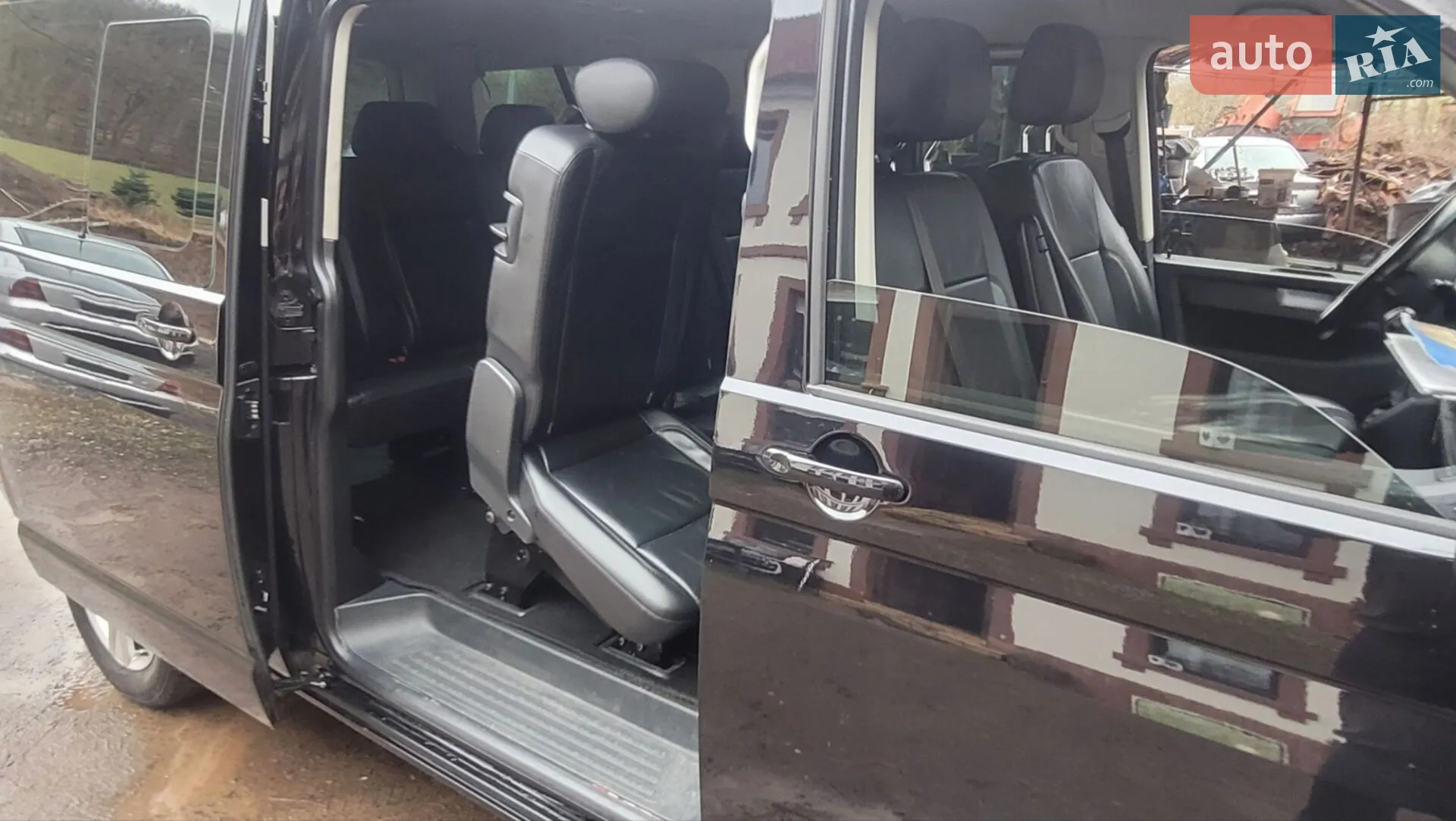 Volkswagen Caravelle 2017 VIN WV2ZZZ7HZJH018691 фото оголошення 29 з 37