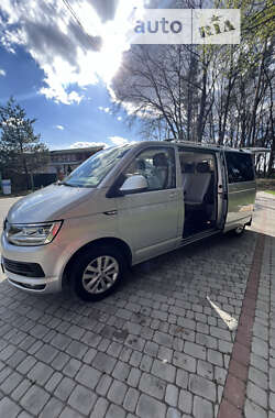 Минивэн Volkswagen Caravelle 2015 в Львове