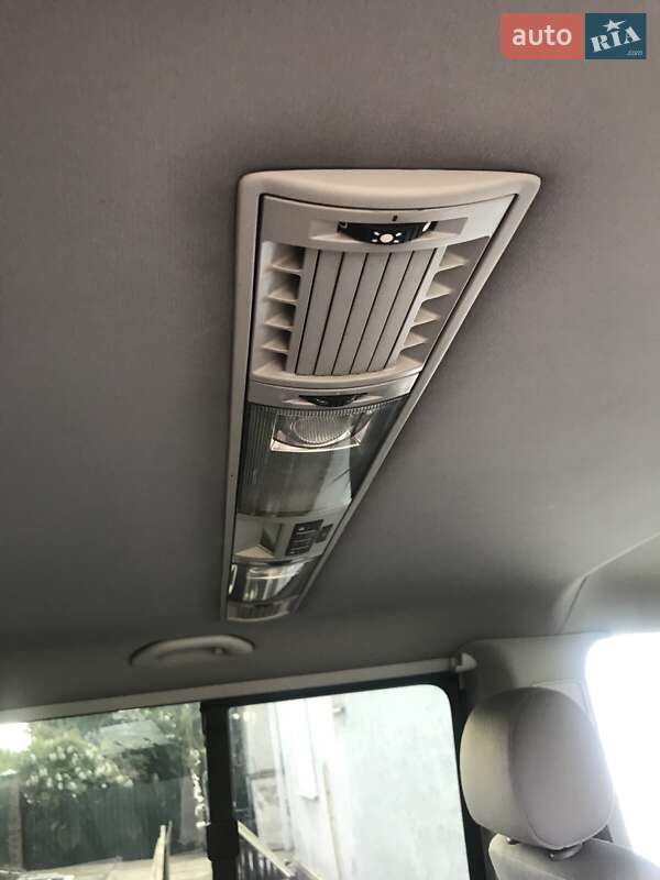 Мінівен Volkswagen Caravelle 2006 в Хмельницькому