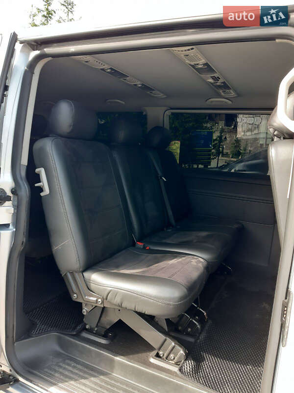 Минивэн Volkswagen Caravelle 2010 в Ивано-Франковске фото 7 Минивэн Volkswagen Caravelle 2010 в Ивано-Франковске