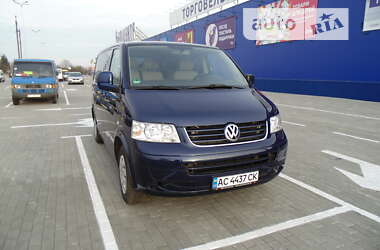 Минивэн Volkswagen Caravelle 2008 в Нововолынске