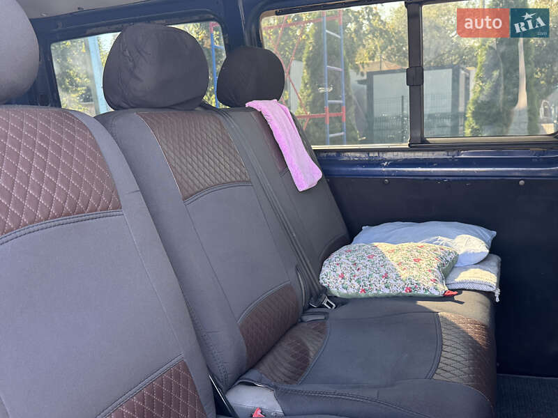 Минивэн Volkswagen Caravelle 2006 в Виннице