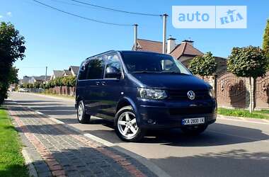 Мінівен Volkswagen Caravelle 2010 в Києві