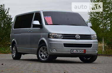 Мінівен Volkswagen Caravelle 2012 в Дрогобичі