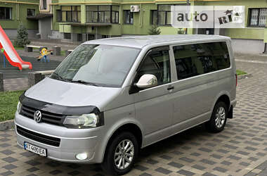 Минивэн Volkswagen Caravelle 2010 в Ивано-Франковске