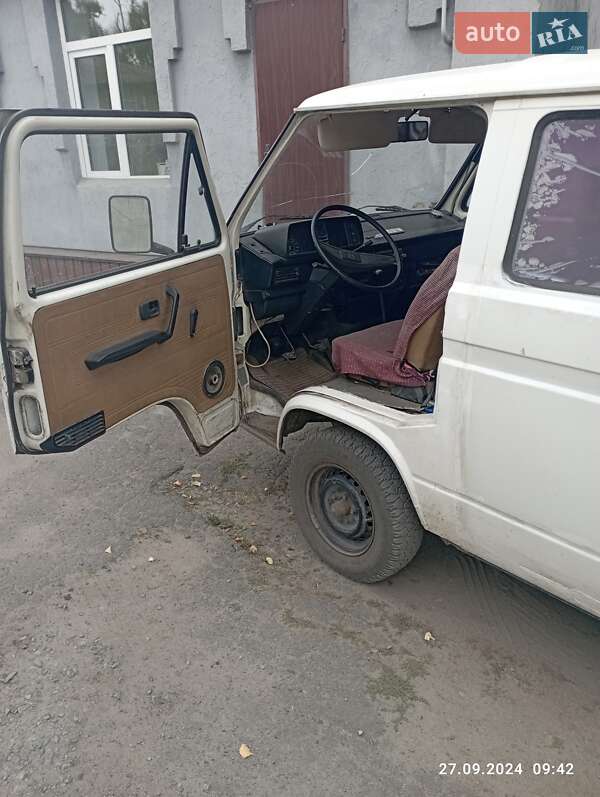 Минивэн Volkswagen Caravelle 1987 в Сумах