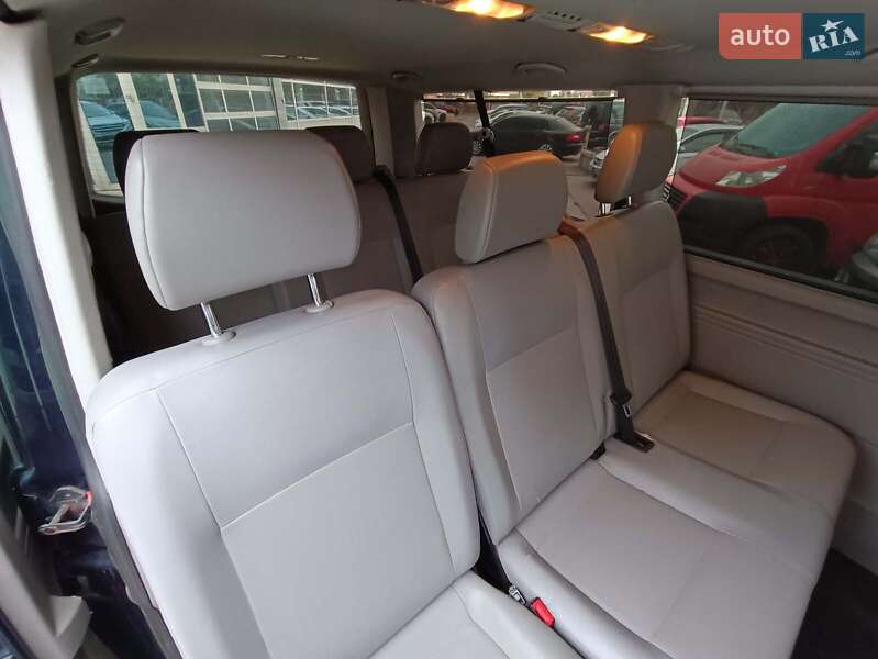 Минивэн Volkswagen Caravelle 2013 в Харькове